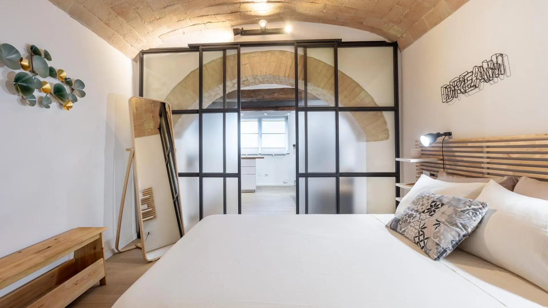 Mari Studio Flat - Posto Auto E Metro - Italywego Perugia 0*,
